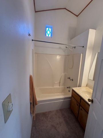 108 Hunters Ln, Hohenwald, TN 38462