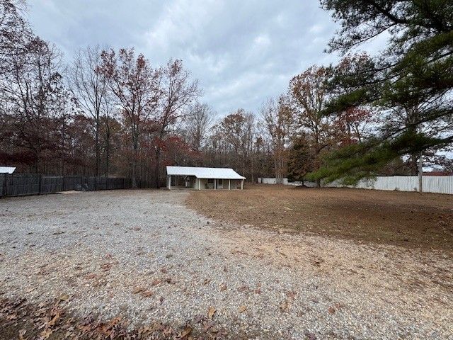 108 Hunters Ln, Hohenwald, TN 38462