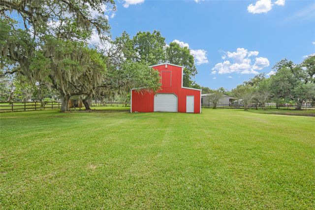 1031 Bar X Trail, Angleton, TX 77515
