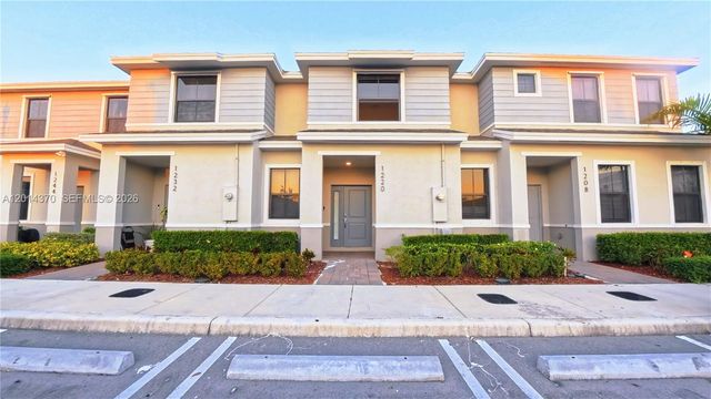 1220 NE 5th Ct 1232, Florida City, FL 33034