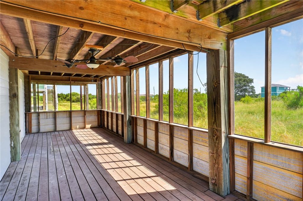 114 W Shady Oak, Rockport, TX 78382 — photo 5