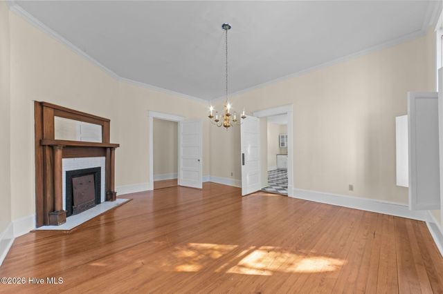 1305 N Market Street, Washington, NC 27889