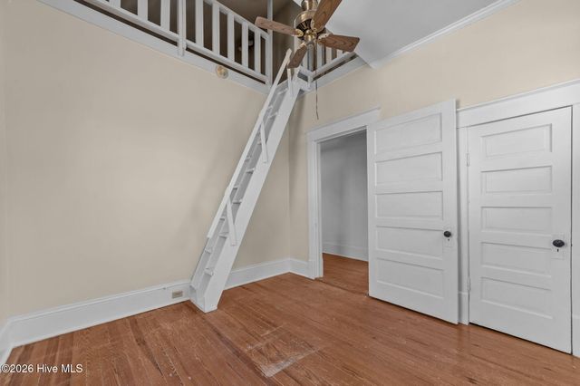 1305 N Market Street, Washington, NC 27889