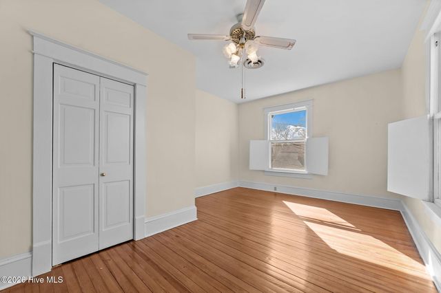 1305 N Market Street, Washington, NC 27889