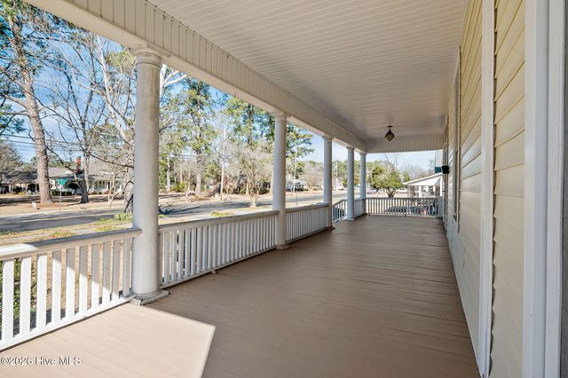 1305 N Market Street, Washington, NC 27889