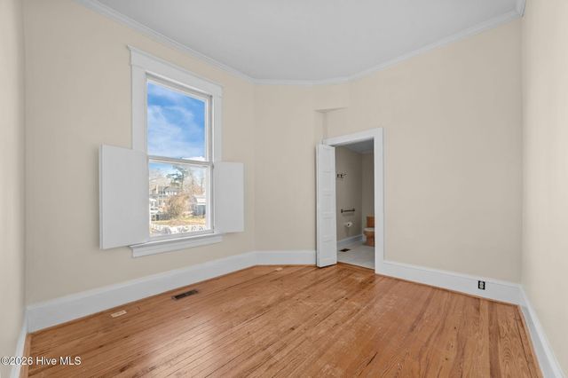 1305 N Market Street, Washington, NC 27889