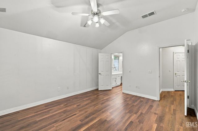 10500 Attleboro Avenue, Bakersfield, CA 93311