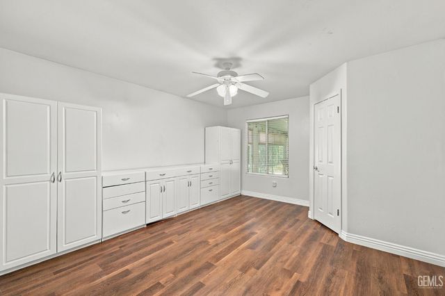 10500 Attleboro Avenue, Bakersfield, CA 93311