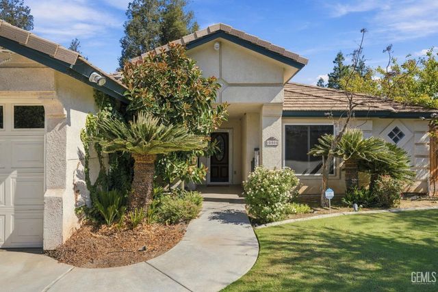 10500 Attleboro Avenue, Bakersfield, CA 93311