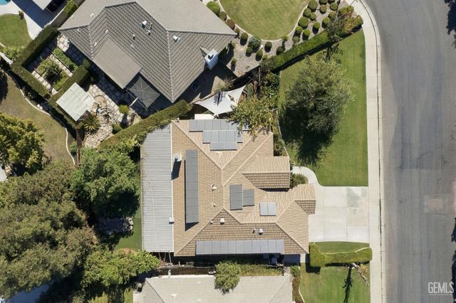 10500 Attleboro Avenue, Bakersfield, CA 93311