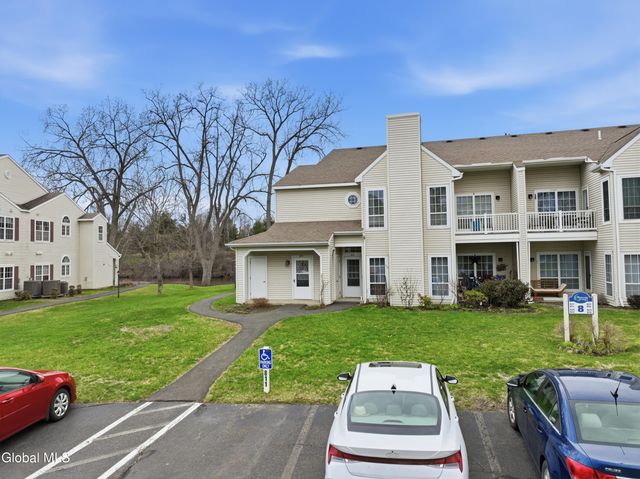 824 Ridge Circle, Troy, NY 12182