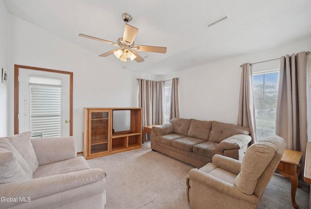 824 Ridge Circle, Troy, NY 12182