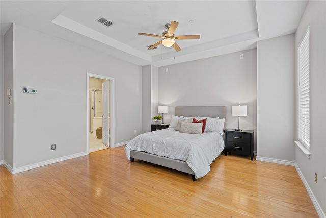 15759 Seabolt 44, Addison, TX 75001