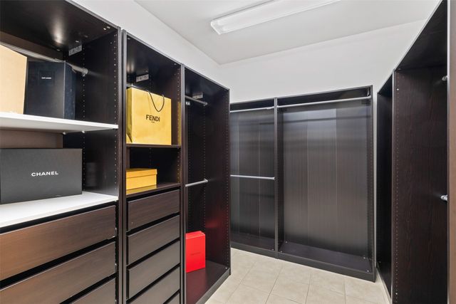 15759 Seabolt 44, Addison, TX 75001