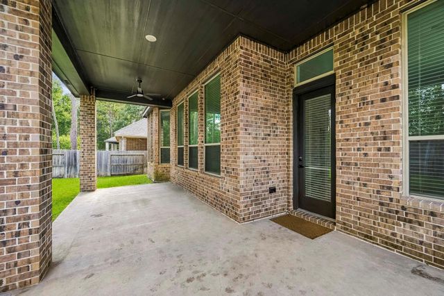 14831 Cherry Brick Drive, Conroe, TX 77302