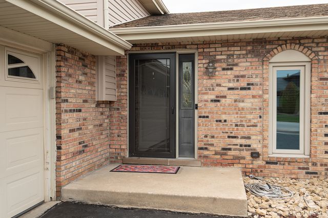 444 S DORCHESTER Avenue, Glenwood, IL 60425
