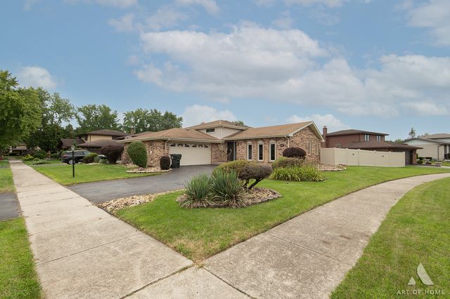 444 S DORCHESTER Avenue, Glenwood, IL 60425