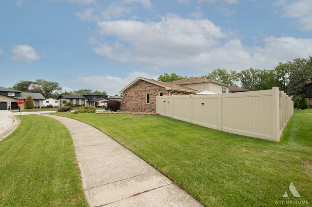 444 S DORCHESTER Avenue, Glenwood, IL 60425