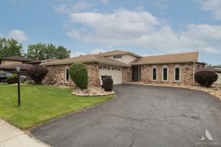444 S DORCHESTER Avenue, Glenwood, IL 60425