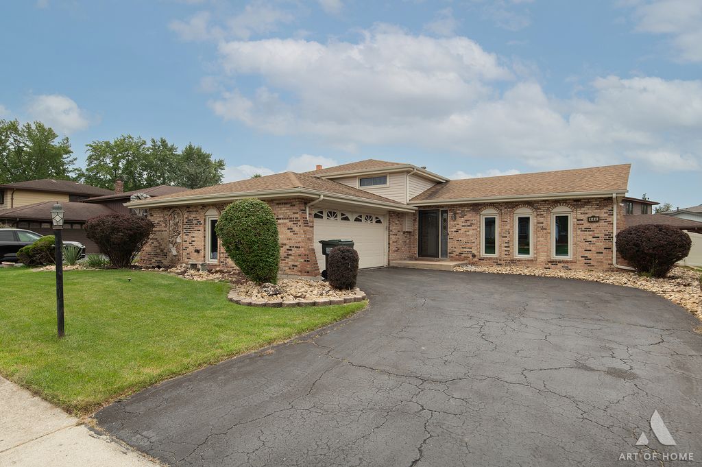 444 S DORCHESTER Avenue, Glenwood, IL 60425