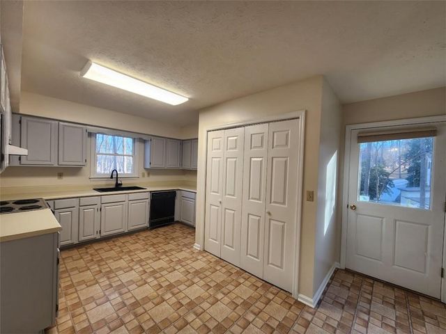 2567 Wahoo Place, Gainesville, GA 30506