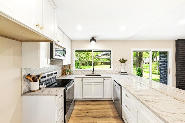 12210 Waxwing CIR, Austin, TX 78750
