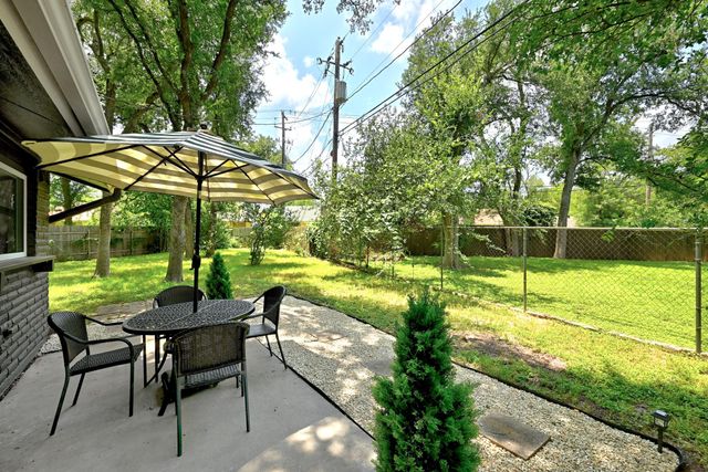 12210 Waxwing CIR, Austin, TX 78750