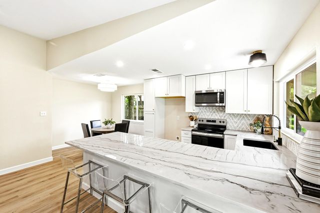 12210 Waxwing CIR, Austin, TX 78750