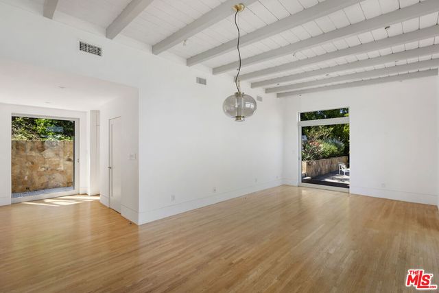 631 CROSS Avenue, Los Angeles, CA 90065