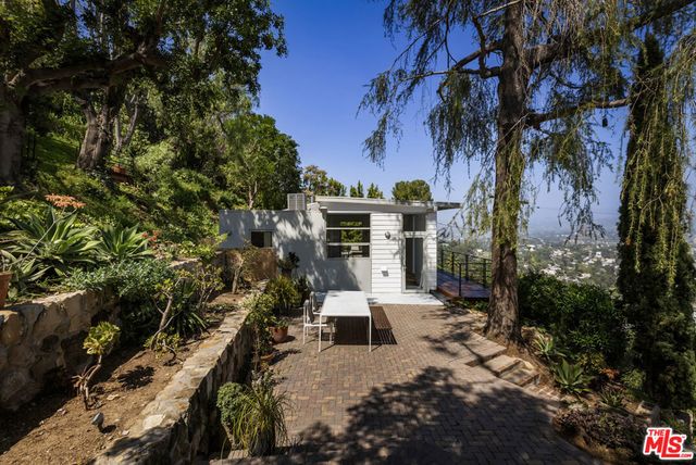 631 CROSS Avenue, Los Angeles, CA 90065