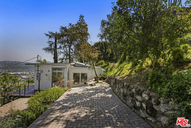 631 CROSS Avenue, Los Angeles, CA 90065