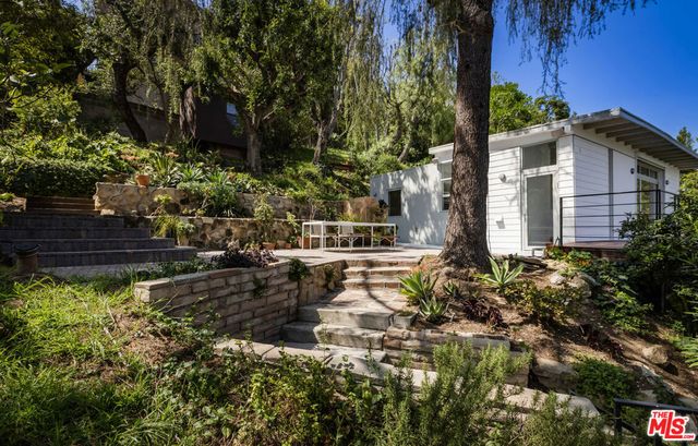 631 CROSS Avenue, Los Angeles, CA 90065