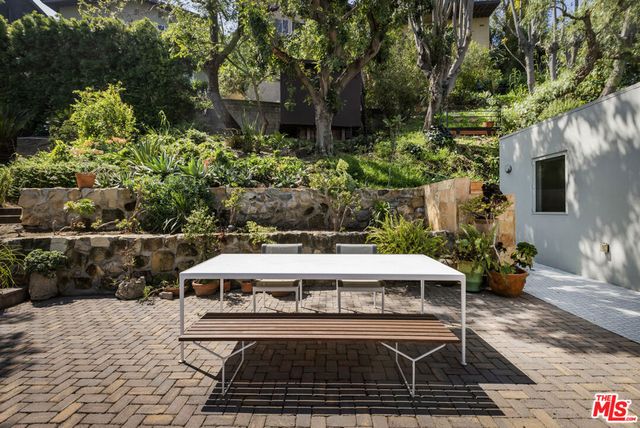 631 CROSS Avenue, Los Angeles, CA 90065