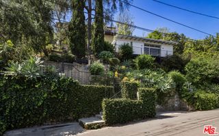 631 CROSS Avenue, Los Angeles, CA 90065