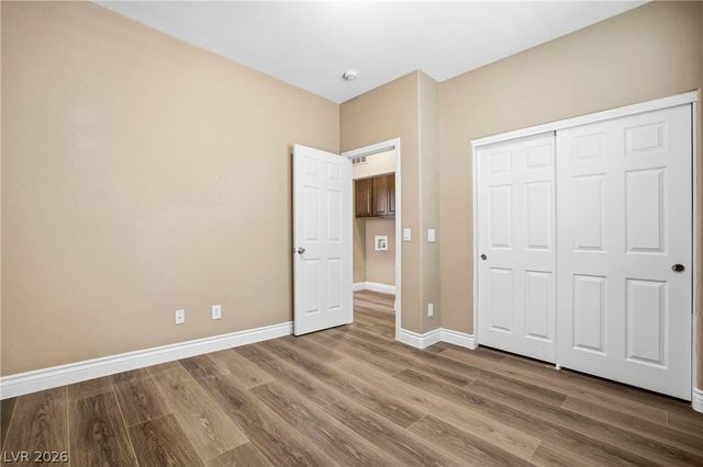 7616 Perla Del Mar Avenue, Las Vegas, NV 89179