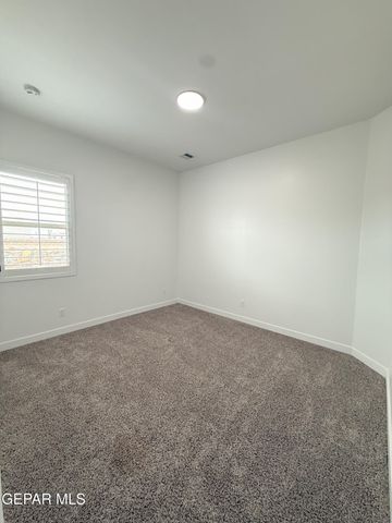 874 HARPENDEM Drive, El Paso, TX 79928