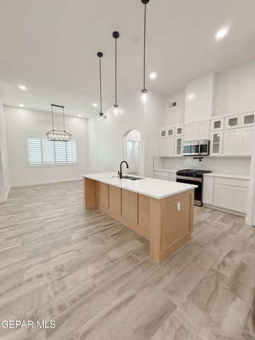 874 HARPENDEM Drive, El Paso, TX 79928