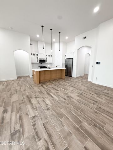 874 HARPENDEM Drive, El Paso, TX 79928