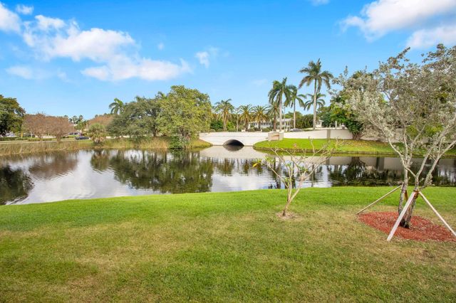 2708 Nassau Bnd A2, Coconut Creek, FL 33066