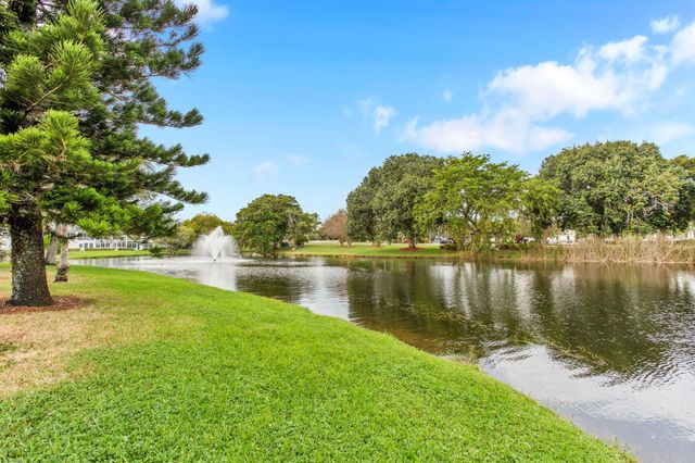 2708 Nassau Bnd A2, Coconut Creek, FL 33066