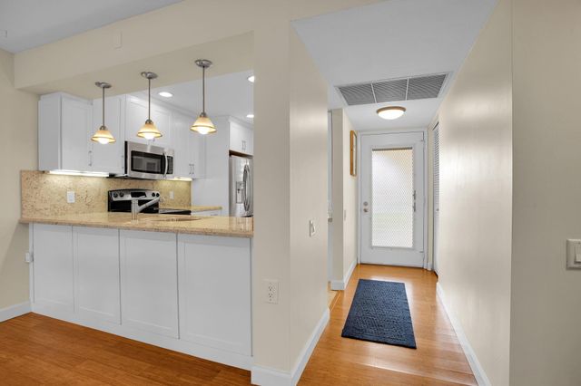 2708 Nassau Bnd A2, Coconut Creek, FL 33066