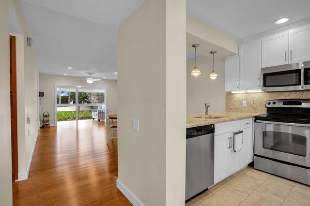 2708 Nassau Bnd A2, Coconut Creek, FL 33066