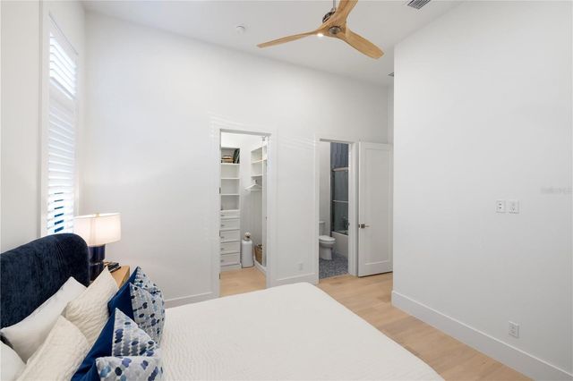 1800 WEBBER STREET, Sarasota, FL 34239
