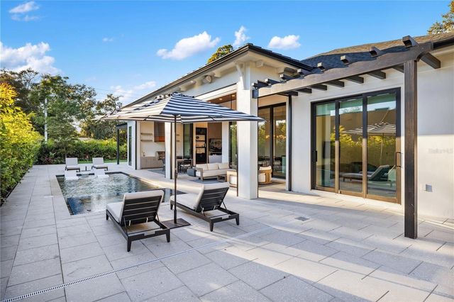1800 WEBBER STREET, Sarasota, FL 34239