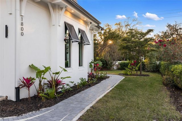 1800 WEBBER STREET, Sarasota, FL 34239