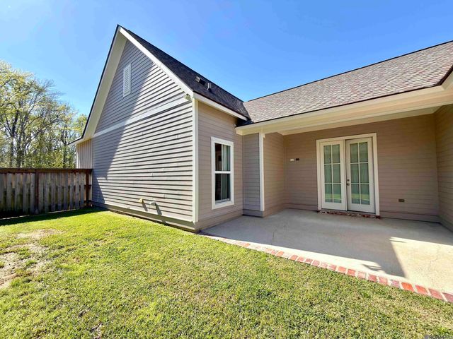 4051 Memorial Square, Zachary, LA 70791