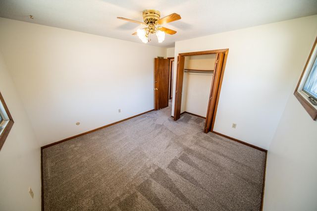 979 18th Street SE, Rochester, MN 55904