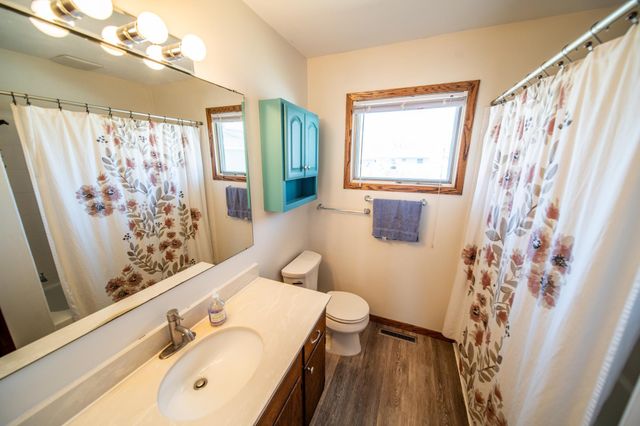 979 18th Street SE, Rochester, MN 55904