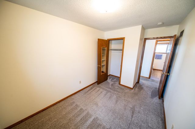 979 18th Street SE, Rochester, MN 55904