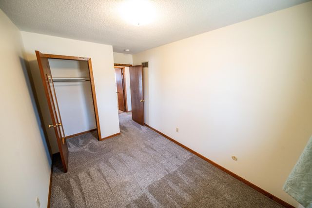 979 18th Street SE, Rochester, MN 55904